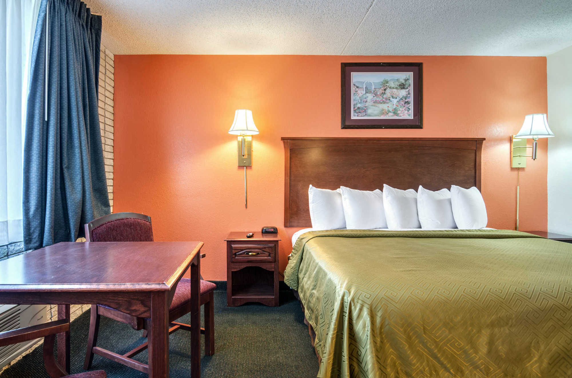 Americas Best Value Inn Salina Zimmer foto